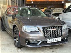 کرایسلەر 300